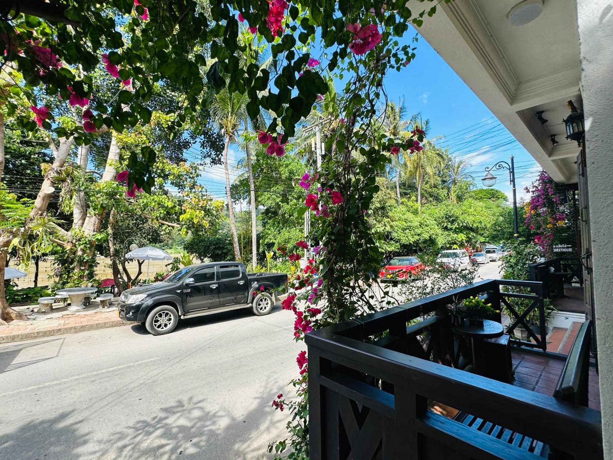 Anisa Mekong Riverside Villa 琅勃拉邦 外观 照片